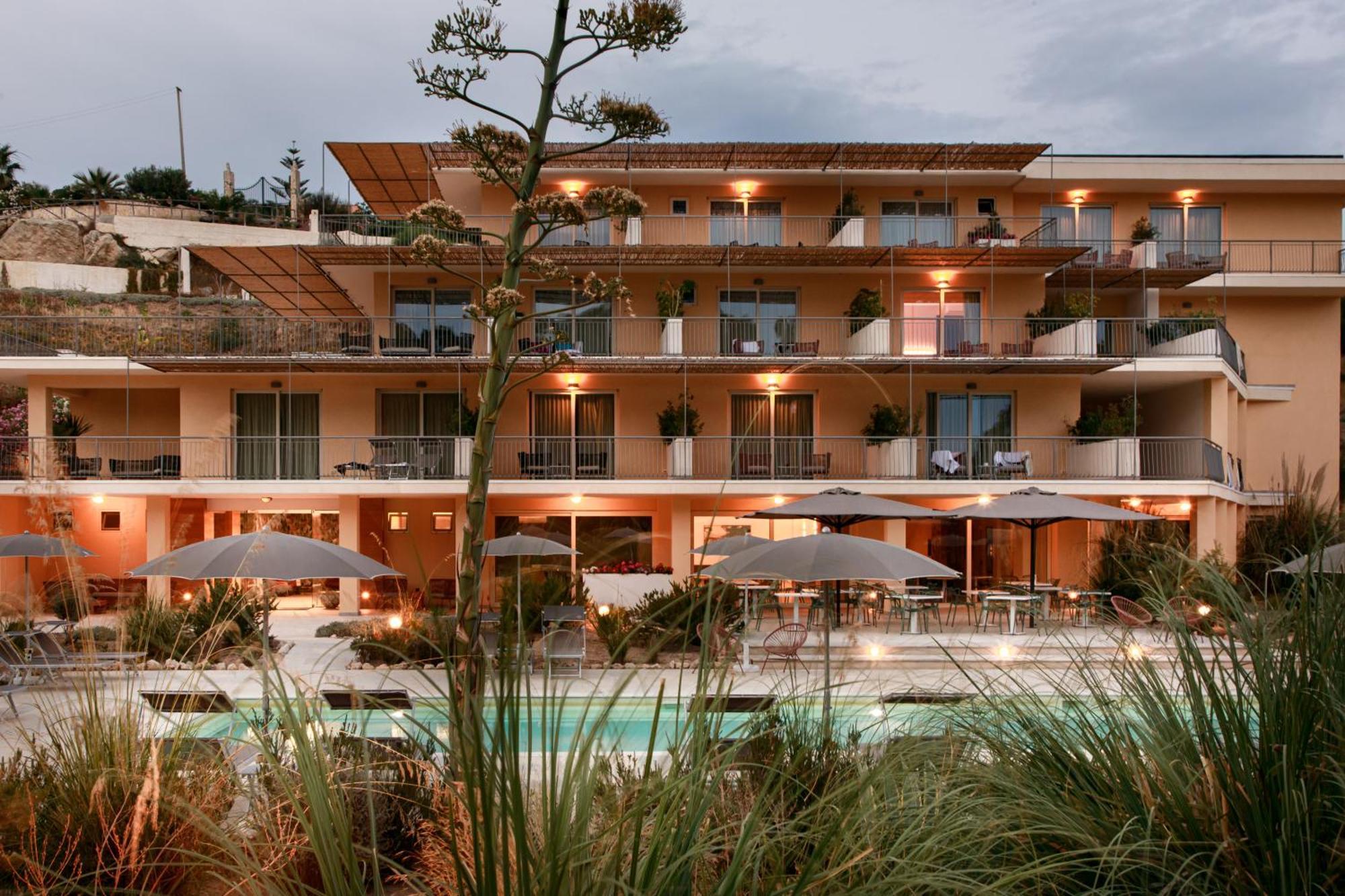 Luna Minoica Suites And Apartments Montallegro Exterior photo